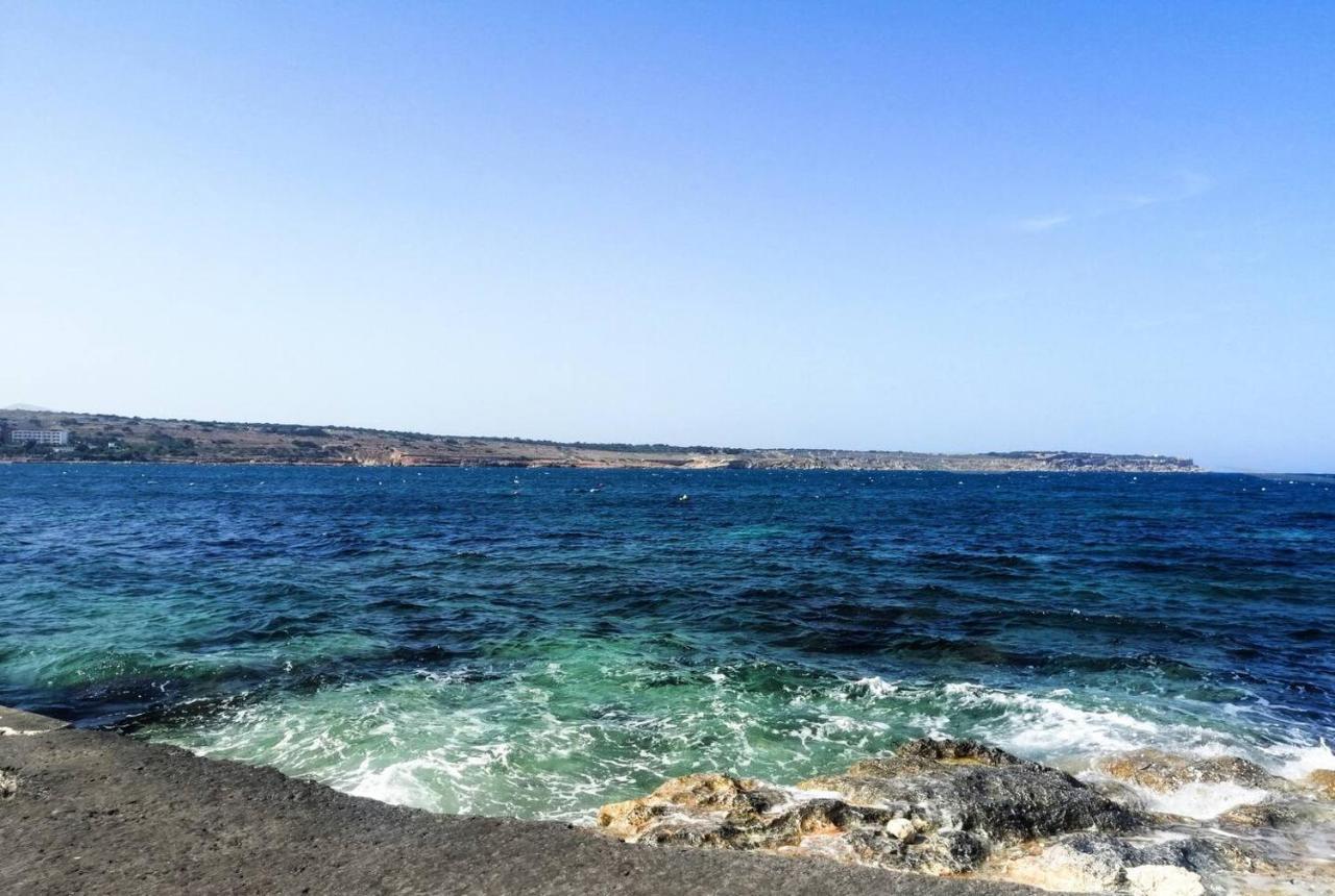 Modern Apt Kalkara Seafront! Buitenkant foto