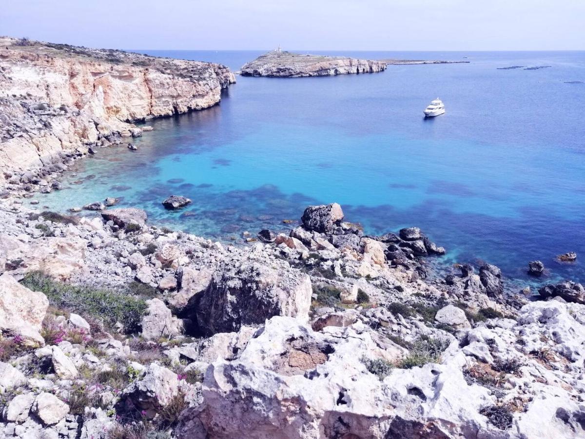 Modern Apt Kalkara Seafront! Buitenkant foto