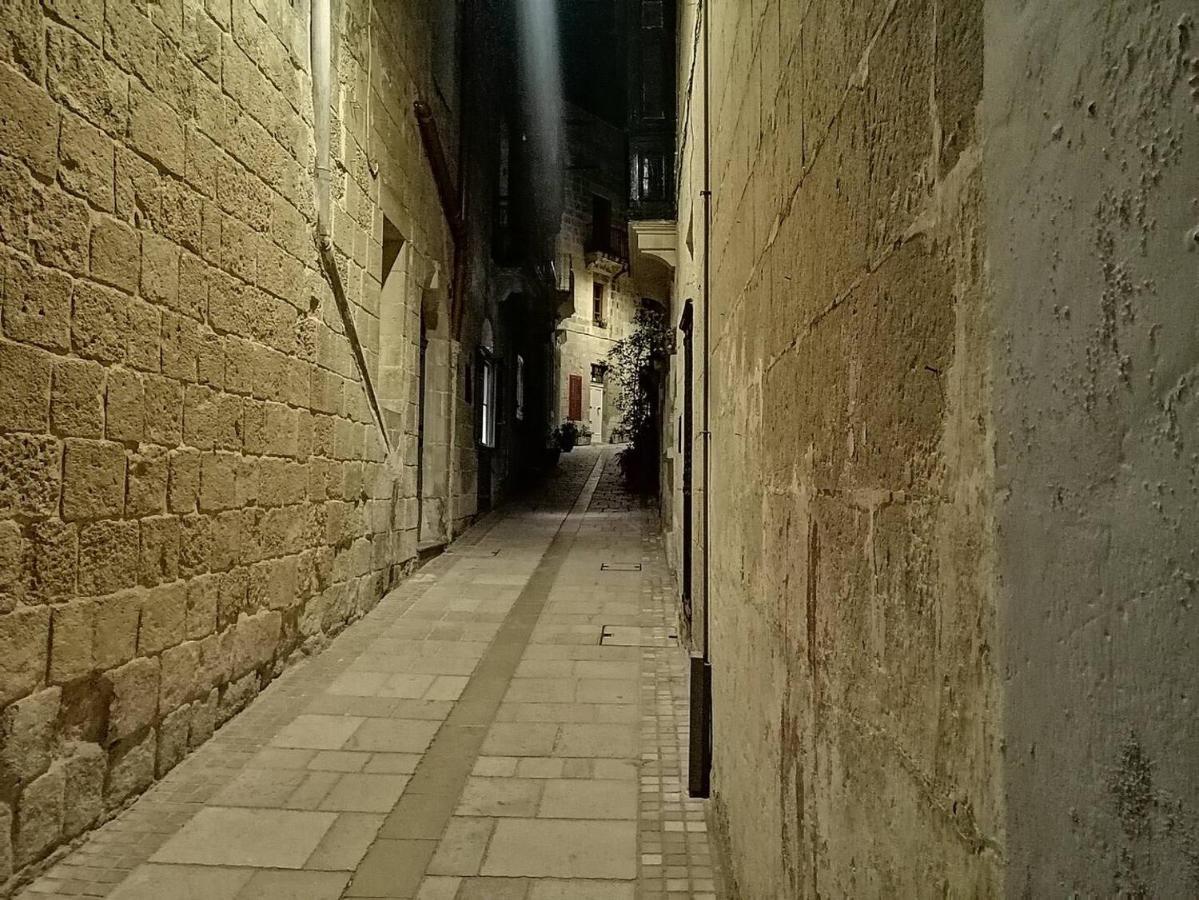 Modern Apt Kalkara Seafront! Buitenkant foto