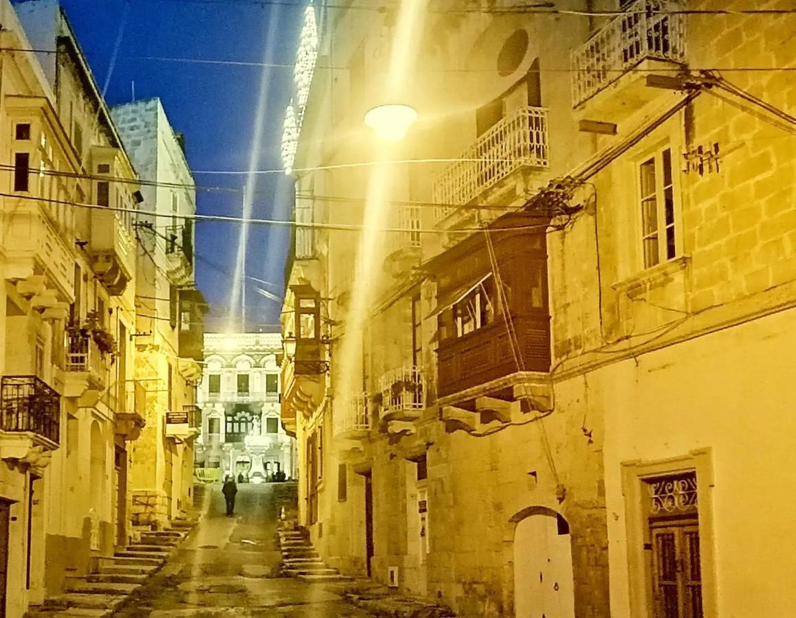 Modern Apt Kalkara Seafront! Buitenkant foto