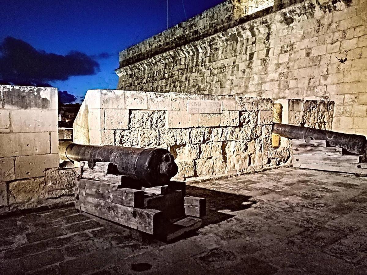 Modern Apt Kalkara Seafront! Buitenkant foto